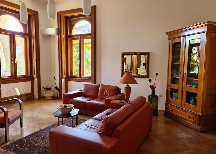 Heritage Park Royal Appartement