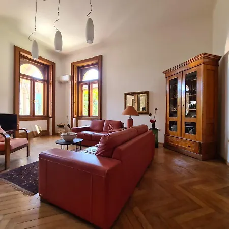 Apartman Heritage Park Royal *