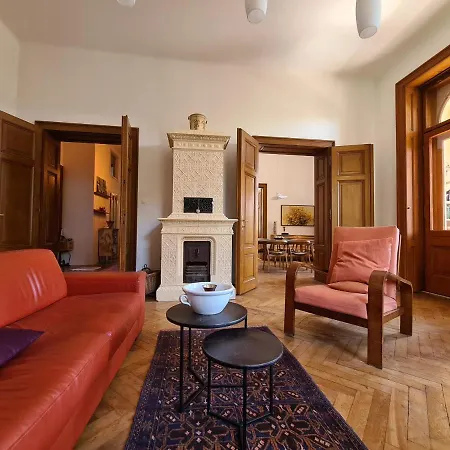 Heritage Park Royal Διαμέρισμα Οπατία