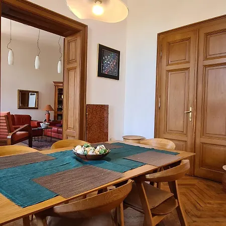 Apartman Heritage Park Royal *